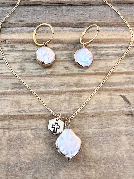Pearl & Cross Necklace | "The Priceless Pearl"